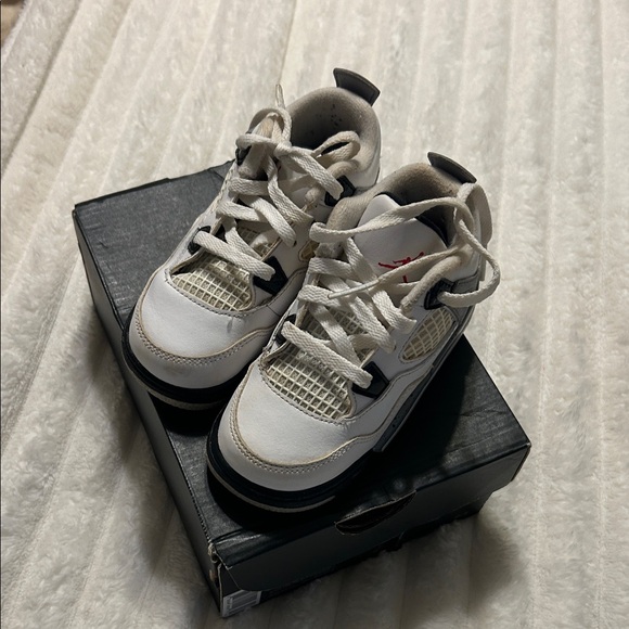 Jordan 4 Retro White Cement (Toddler) - Picture 2 of 14